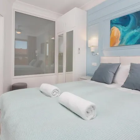 Grano Residence Old Town By Renters